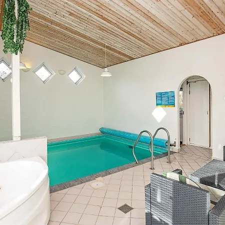 Helmklit Ii Holiday home Fjand Garde
